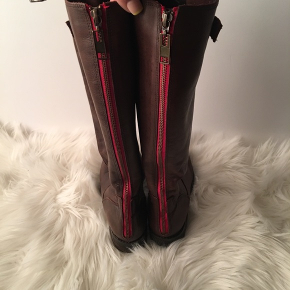 Steve Madden tall brown leather riding boots - Picture 3 of 9